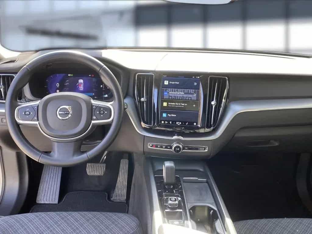 Volvo XC 60 Core 2WD Bluetooth Navi LED Klima Standhzg 02/2023-photo-18