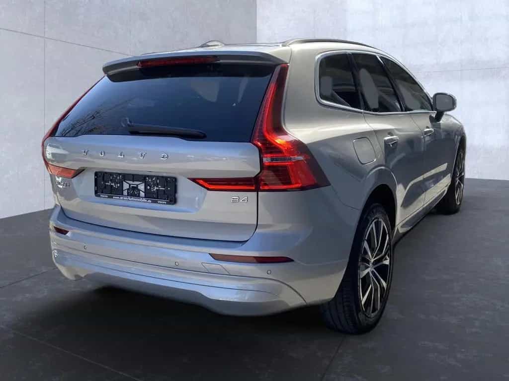 Volvo XC 60 Core 2WD Bluetooth Navi LED Klima Standhzg 02/2023-photo-2