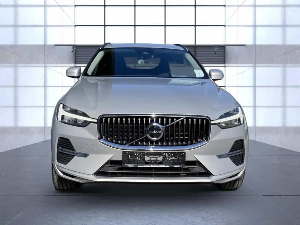 Volvo XC 60 Core 2WD Bluetooth Navi LED Klima Standhzg 02/2023-photo-5