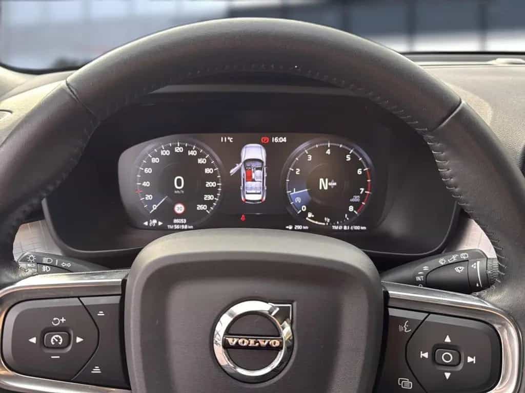 Volvo XC40 T2 Momentum Pro 2WD Bluetooth Navi LED 12/2020-photo-11