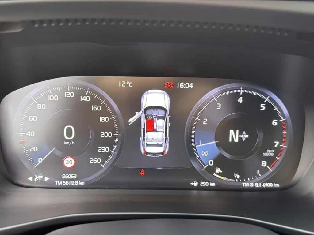 Volvo XC40 T2 Momentum Pro 2WD Bluetooth Navi LED 12/2020-photo-12