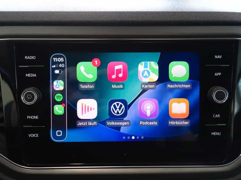 Volkswagen T-Roc 2.0 TDI Style/TEAM/1-HAND/KAMERA/CarPlay 12/2021-photo-32