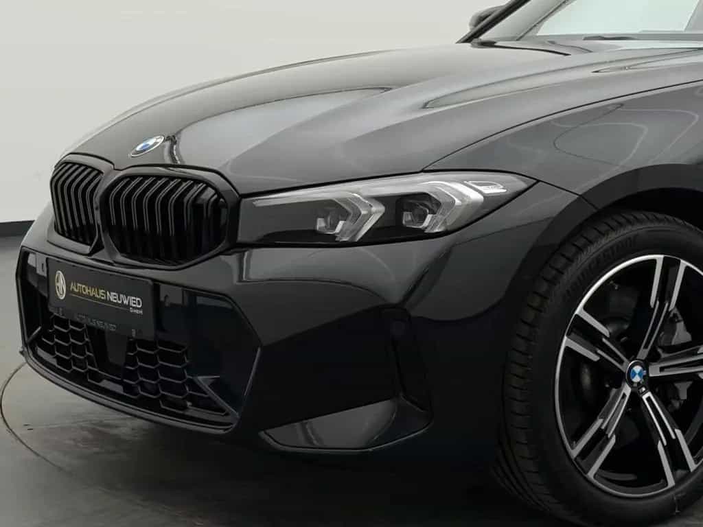 BMW 3 Series 330i Touring xDrive M Sport +LED-SW+CAM+ACC+ 11/2024-photo-13
