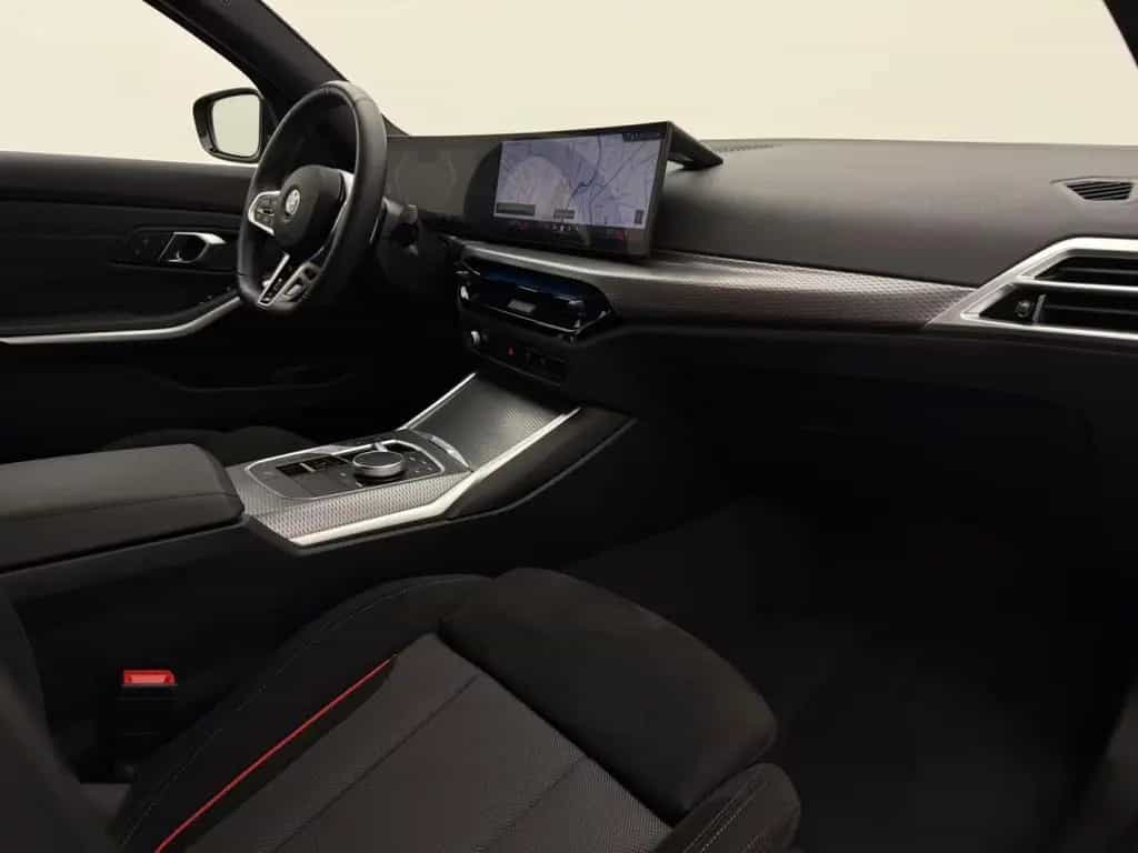 BMW 3 Series 330i Touring xDrive M Sport +LED-SW+CAM+ACC+ 11/2024-photo-28