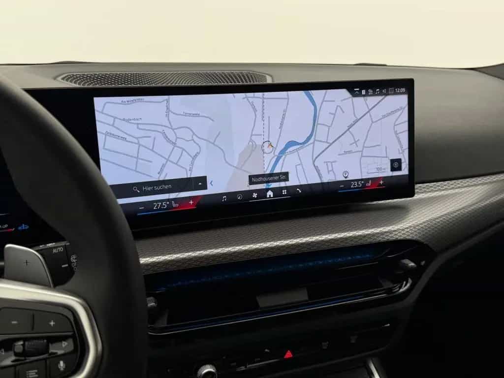 BMW 3 Series 330i Touring xDrive M Sport +LED-SW+CAM+ACC+ 11/2024-photo-38