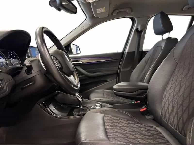 BMW X1 18 d xLine sDrive Steptronic 01/2021-photo-5