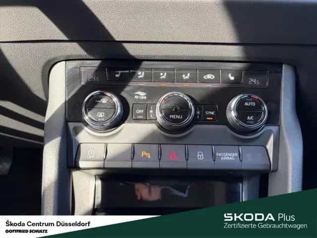 Skoda Karoq Ambition Business-Paket Amundsen Rückfahrk 01/2019-photo-17