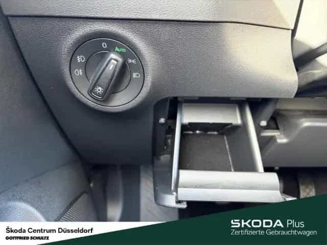 Skoda Karoq Ambition Business-Paket Amundsen Rückfahrk 01/2019-photo-25
