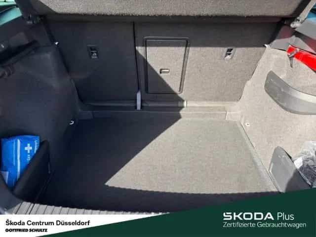Skoda Karoq Ambition Business-Paket Amundsen Rückfahrk 01/2019-photo-9