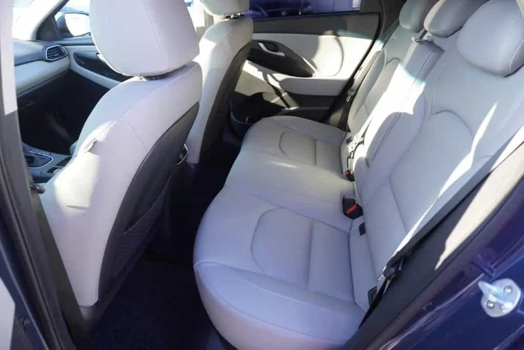 Hyundai i30 Kombi 1.4 T-GDI Premium LED Navi ACC Leder 08/2017-photo-11