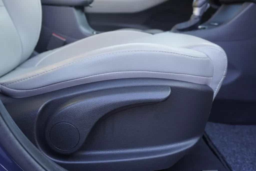 Hyundai i30 Kombi 1.4 T-GDI Premium LED Navi ACC Leder 08/2017-photo-13