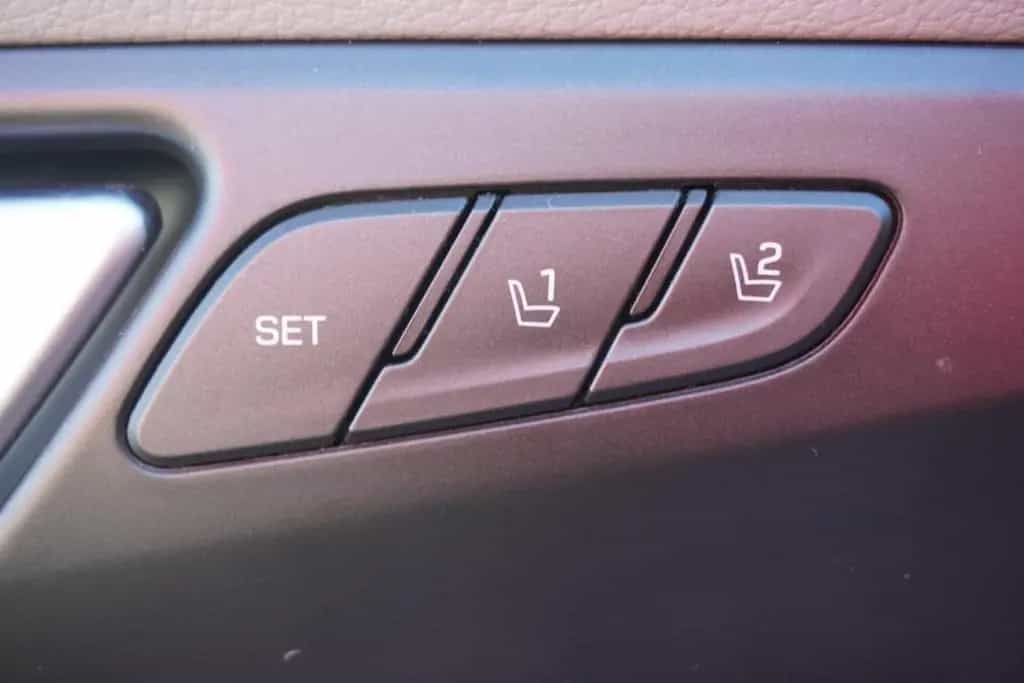 Hyundai i30 Kombi 1.4 T-GDI Premium LED Navi ACC Leder 08/2017-photo-18