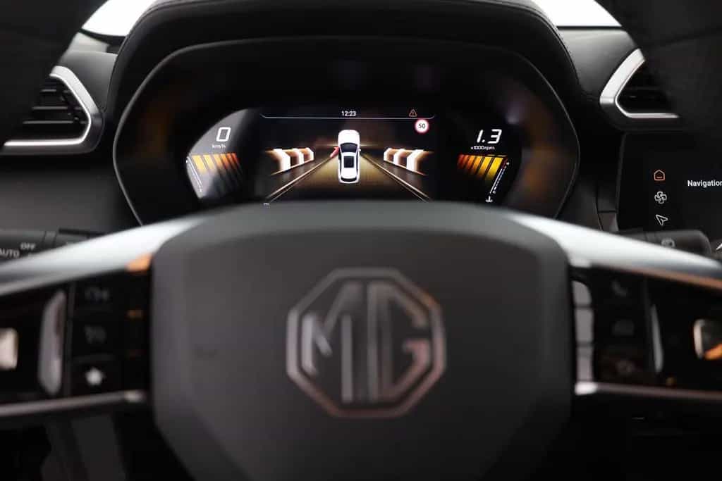 MG ZS 1.5 VTi-Tech Comfort LED Navi 360° Sitzheizun 12/2025-photo-16