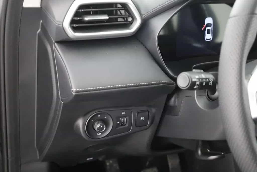 MG ZS 1.5 VTi-Tech Comfort LED Navi 360° Sitzheizun 12/2025-photo-19