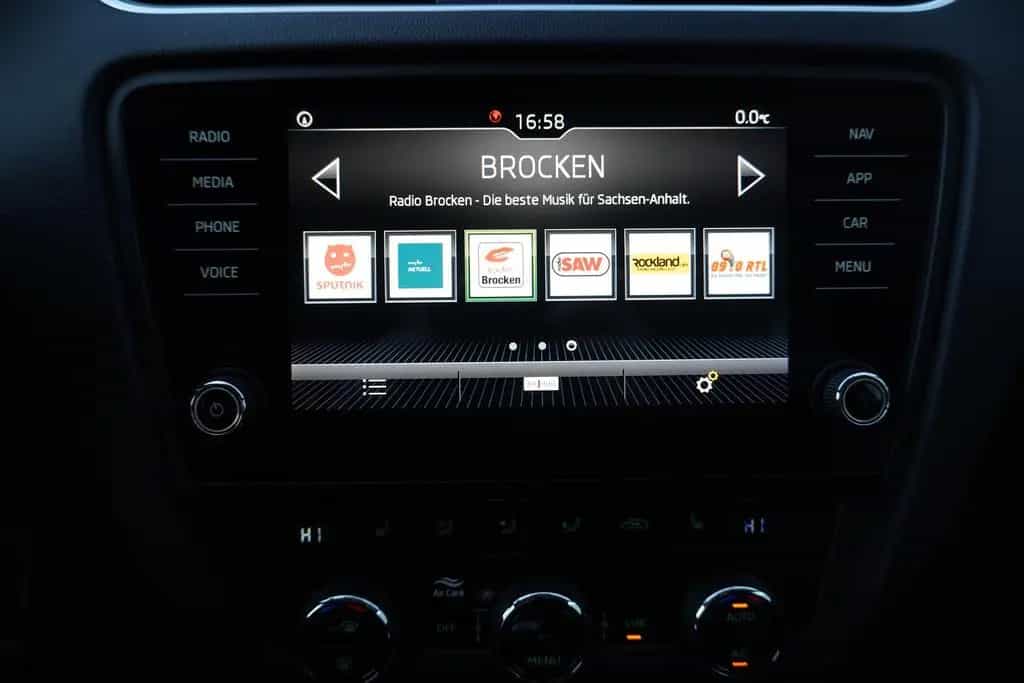 Skoda Octavia Combi 2.0 TSI Style AAC LED Navi SHZ Spo 11/2019-photo-19