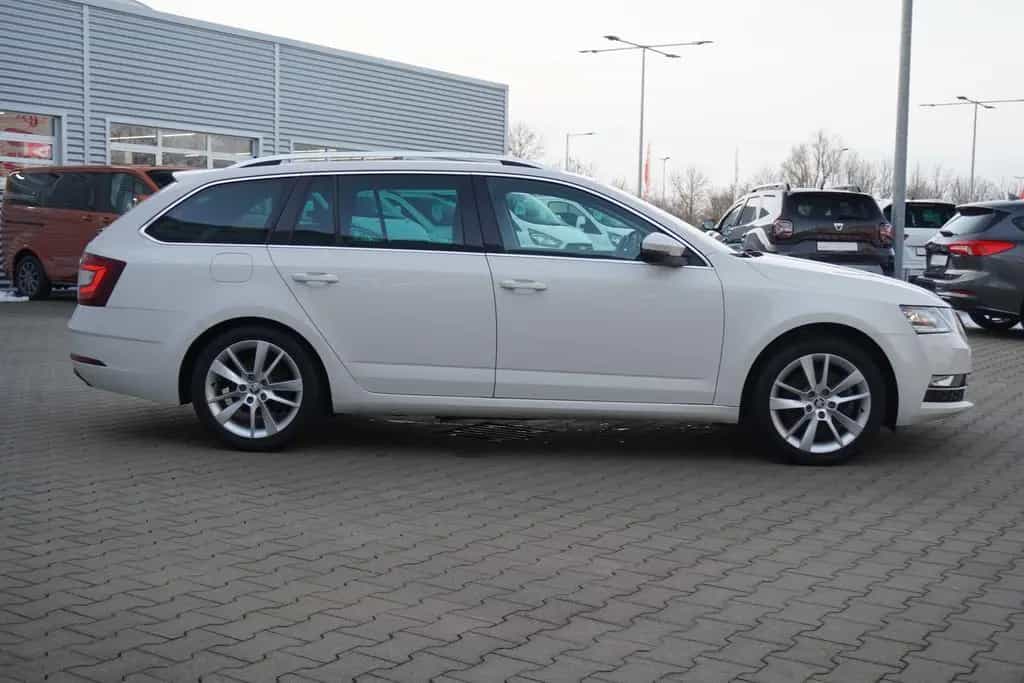 Skoda Octavia Combi 2.0 TSI Style AAC LED Navi SHZ Spo 11/2019-photo-3