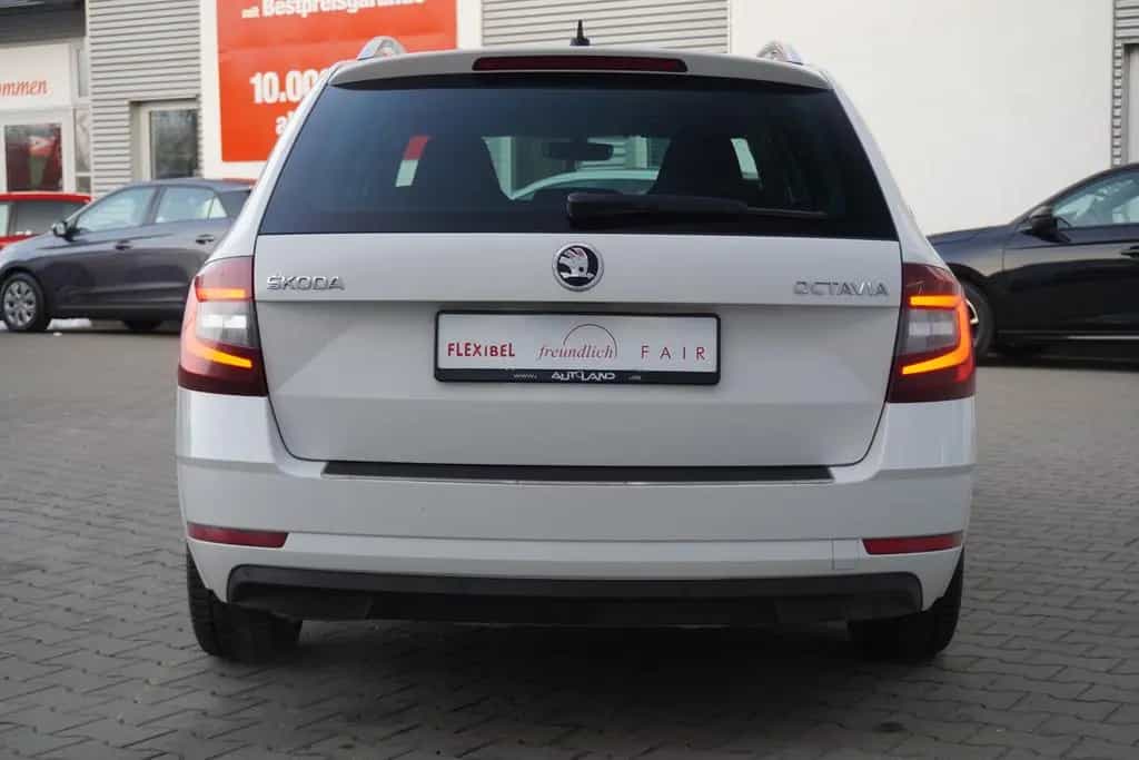 Skoda Octavia Combi 2.0 TSI Style AAC LED Navi SHZ Spo 11/2019-photo-5