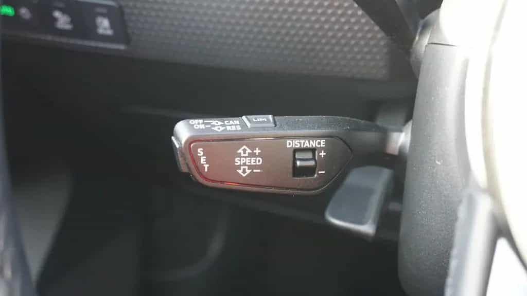 Audi A1 SB 40 TFSI S line S-Tronic LED Navi ACC PDC 09/2020-photo-17