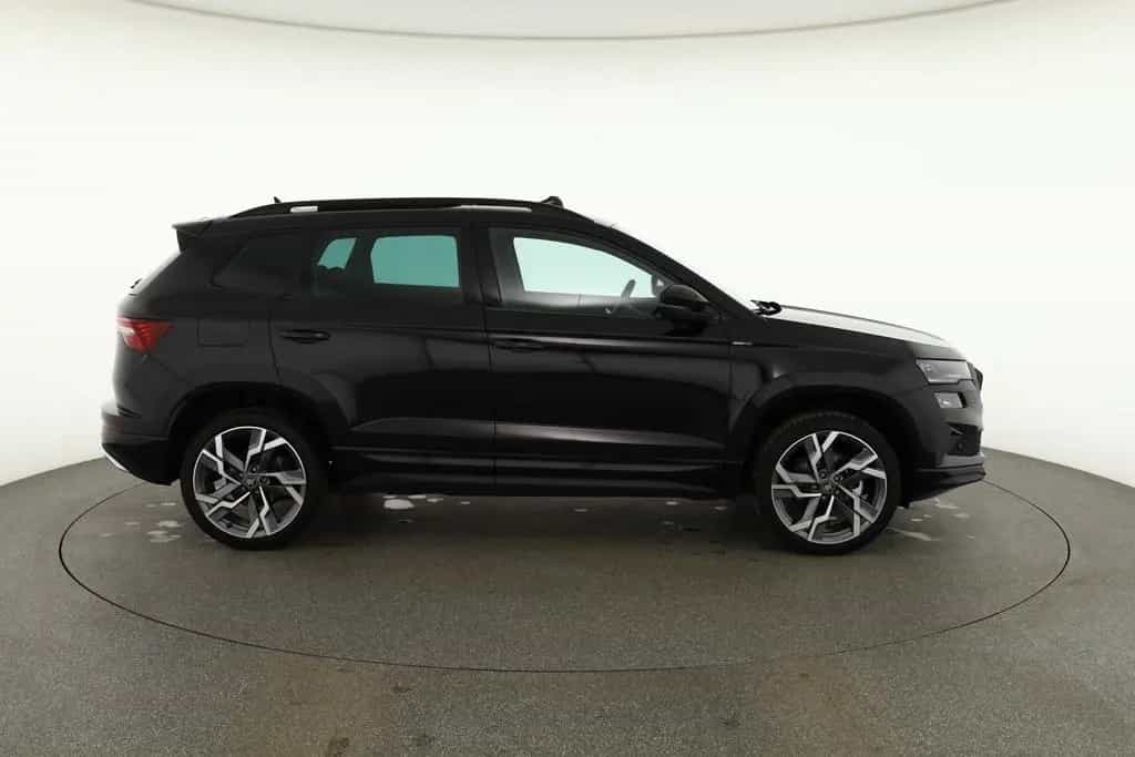 Skoda Karoq Sportline 1.5 TSI DSG Matrix ACC AHK Pano 09/2025-photo-5