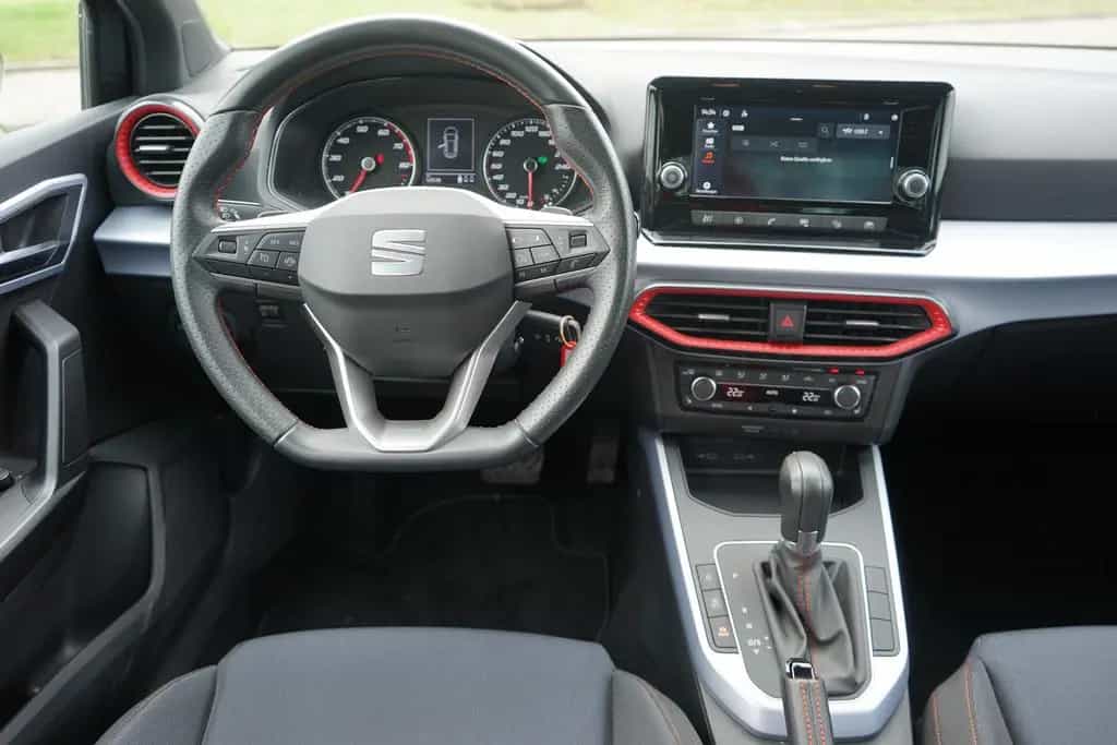 Seat Arona 1.0 TSI FR DSG LED FullLink Sitzheizung 03/2022-photo-13