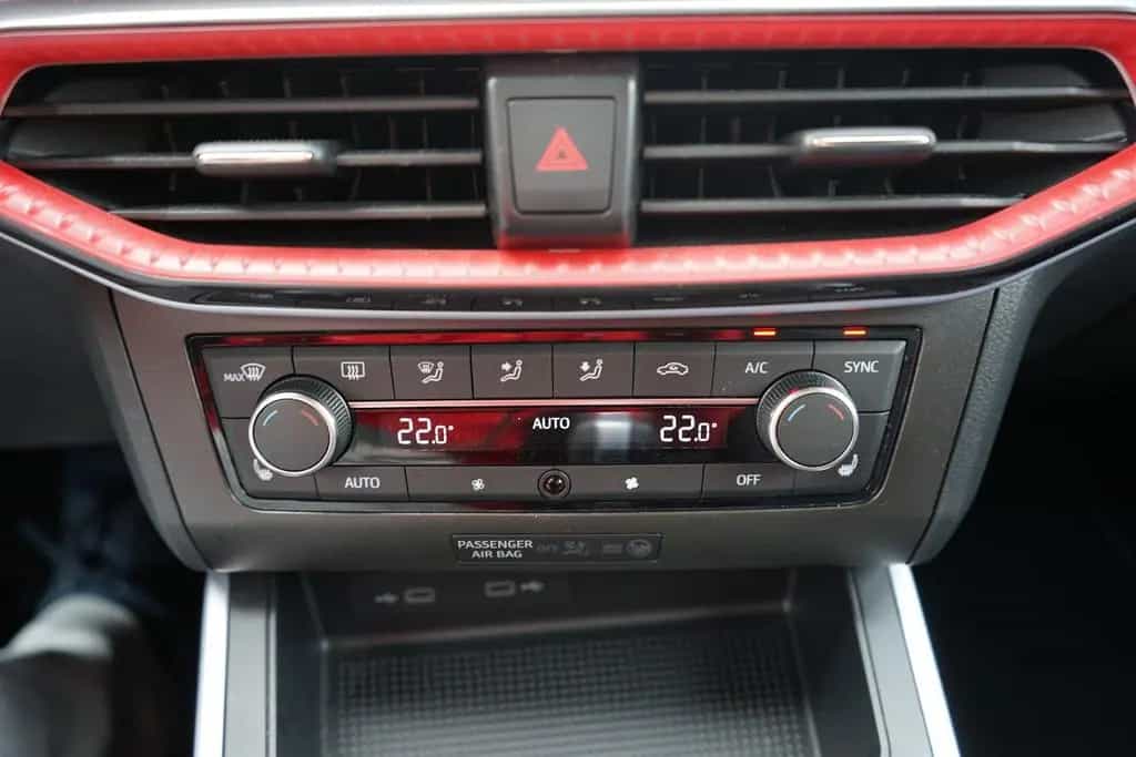 Seat Arona 1.0 TSI FR DSG LED FullLink Sitzheizung 03/2022-photo-17