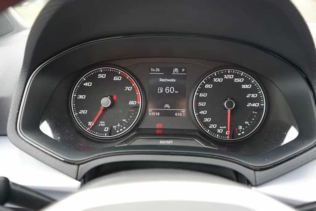 Seat Arona 1.0 TSI FR DSG LED FullLink Sitzheizung 03/2022-photo-20