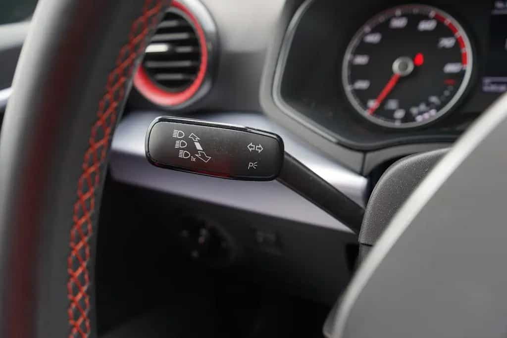 Seat Arona 1.0 TSI FR DSG LED FullLink Sitzheizung 03/2022-photo-23