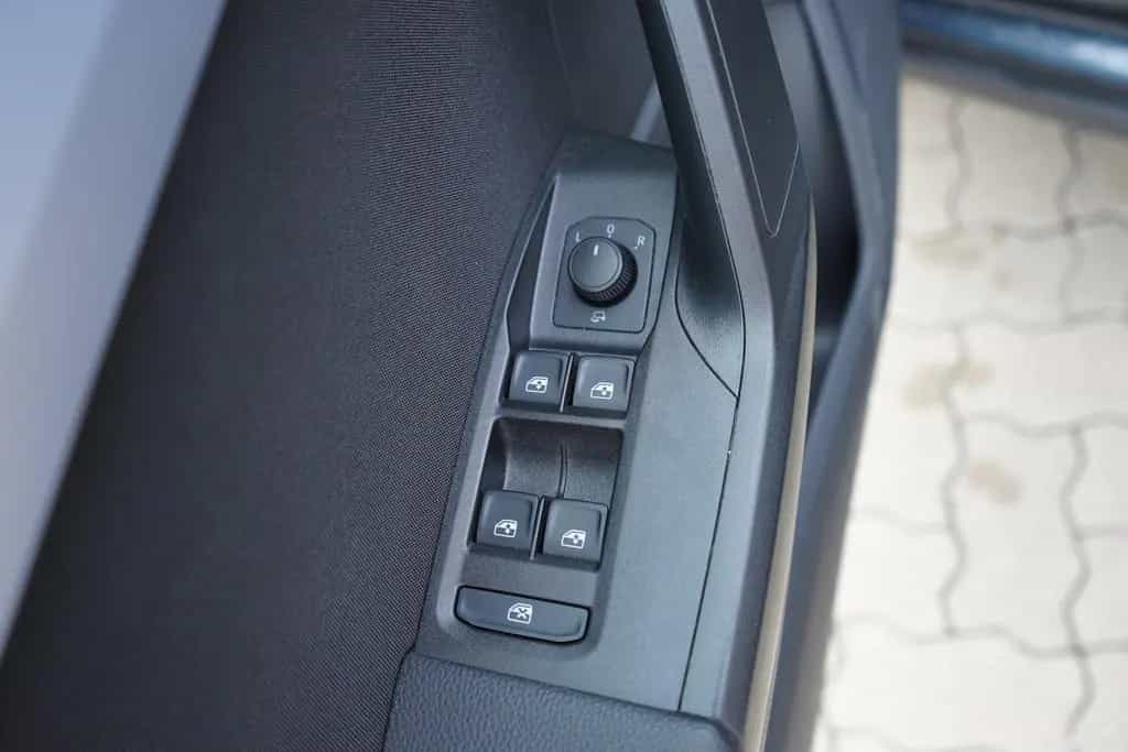 Seat Arona 1.0 TSI FR DSG LED FullLink Sitzheizung 03/2022-photo-27