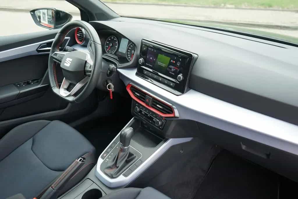 Seat Arona 1.0 TSI FR DSG LED FullLink Sitzheizung 03/2022-photo-30