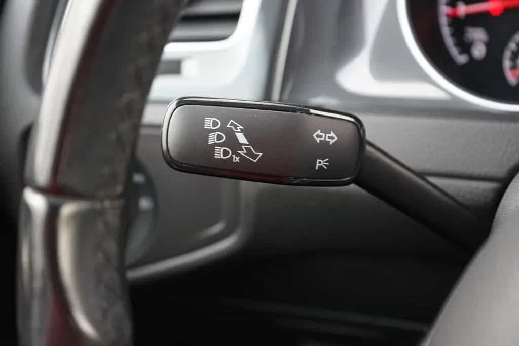 Volkswagen Golf VII Variant 1.5 TSI Navi ACC Kamera 04/2020-photo-20