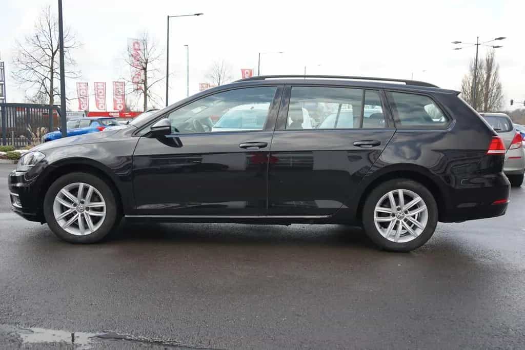Volkswagen Golf VII Variant 1.5 TSI Navi ACC Kamera 04/2020-photo-3