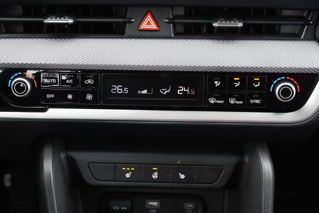 Kia Sportage 1.6 T-GDI Klimaaut. Sitzheizung Kamera 03/2022-photo-16
