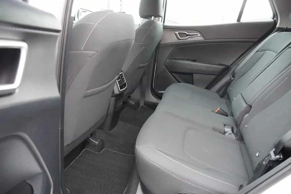Kia Sportage 1.6 T-GDI Klimaaut. Sitzheizung Kamera 03/2022-photo-36