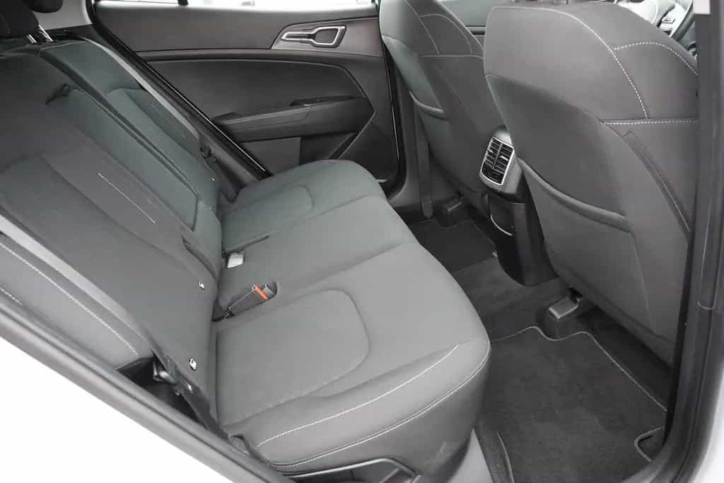 Kia Sportage 1.6 T-GDI Klimaaut. Sitzheizung Kamera 03/2022-photo-37