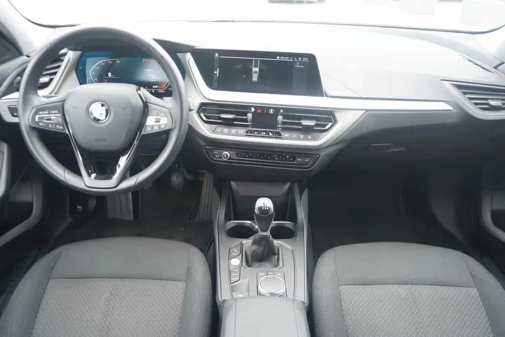 BMW 118 i Advantage LED Navi Tempomat Sitzheizung USB 07/2022-photo-10