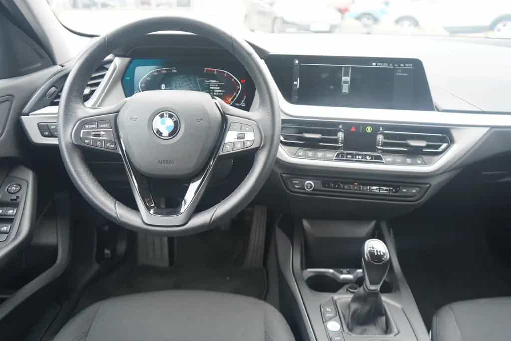 BMW 118 i Advantage LED Navi Tempomat Sitzheizung USB 07/2022-photo-11