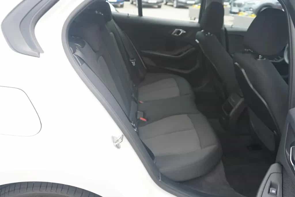 BMW 118 i Advantage LED Navi Tempomat Sitzheizung USB 07/2022-photo-31