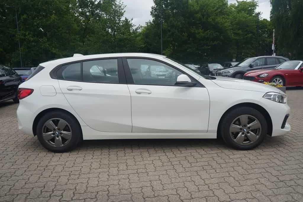 BMW 118 i Advantage LED Navi Tempomat Sitzheizung USB 07/2022-photo-5