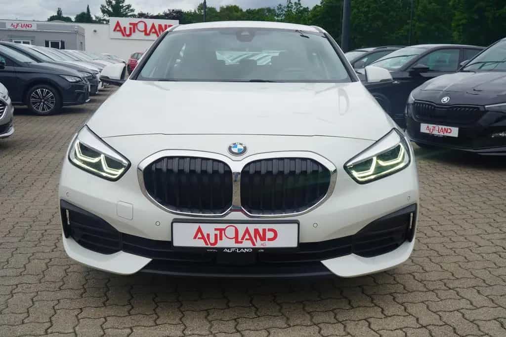 BMW 118 i Advantage LED Navi Tempomat Sitzheizung USB 07/2022-photo-7