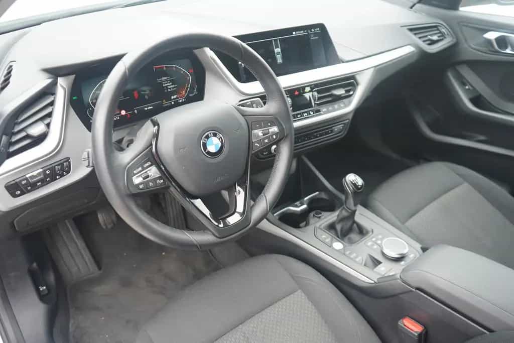 BMW 118 i Advantage LED Navi Tempomat Sitzheizung USB 07/2022-photo-9
