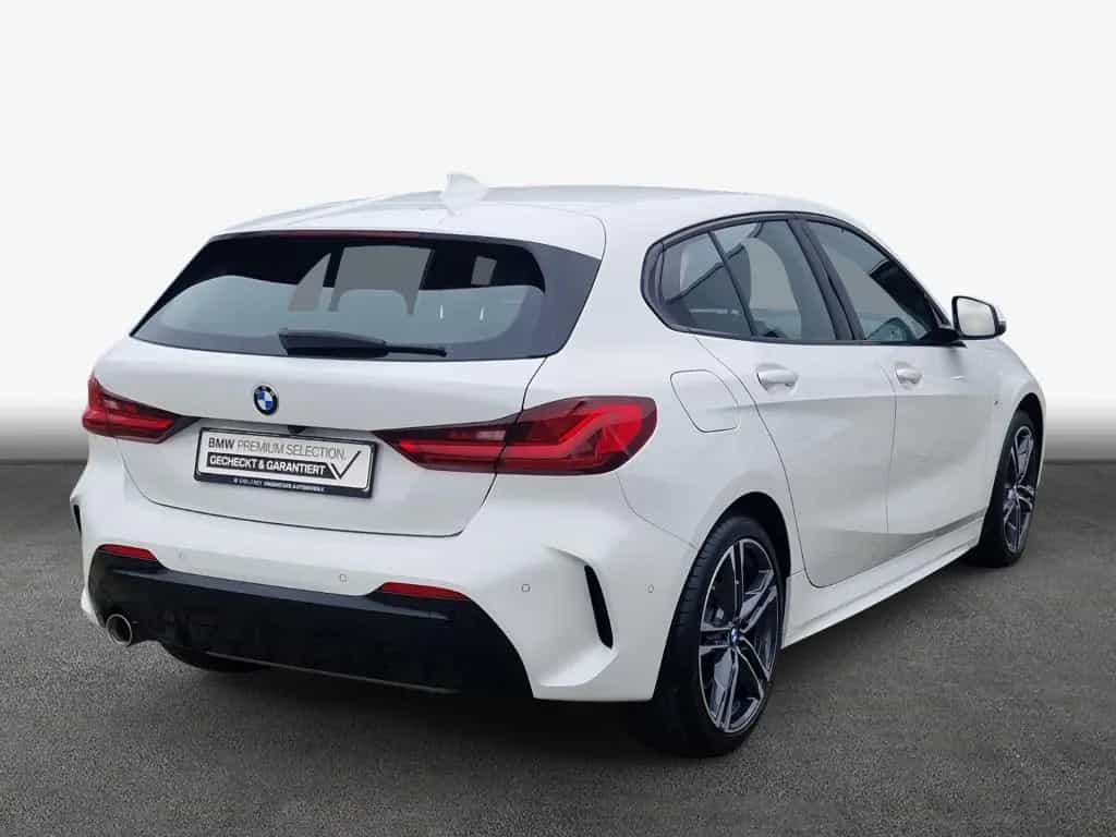 BMW 1 Series 118i Aut. M Sport HiFi LED Navi 03/2023-photo-1