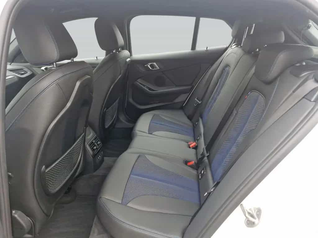 BMW 1 Series 118i Aut. M Sport HiFi LED Navi 03/2023-photo-12