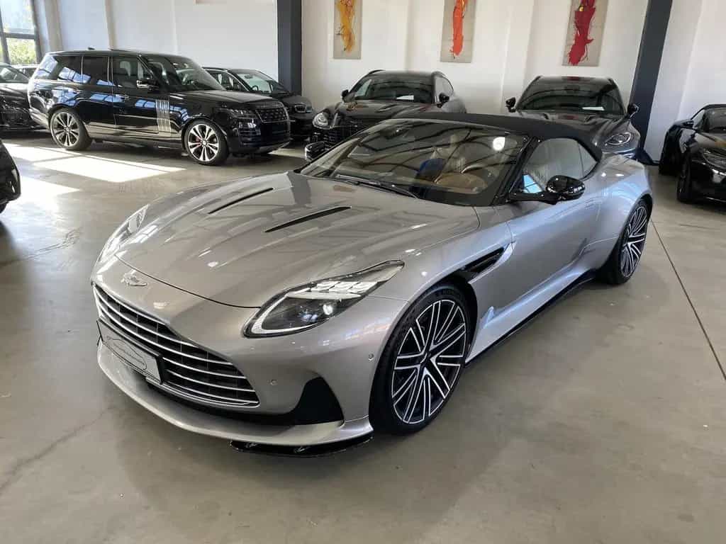 Aston Martin DB12 Volante Q-Special Paint/B&W/Inspire Comfort 04/2024-photo-1