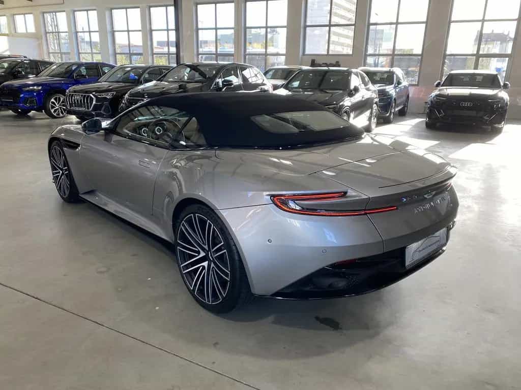 Aston Martin DB12 Volante Q-Special Paint/B&W/Inspire Comfort 04/2024-photo-6