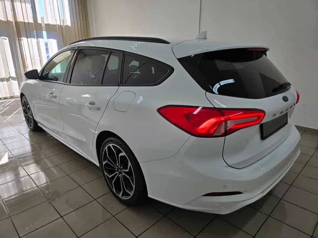 Ford Focus Turnier 1.5 ST-Line LED Keyless Carplay 18 06/2019-photo-1