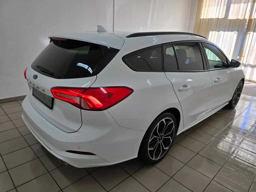 Ford Focus Turnier 1.5 ST-Line LED Keyless Carplay 18 06/2019-photo-2