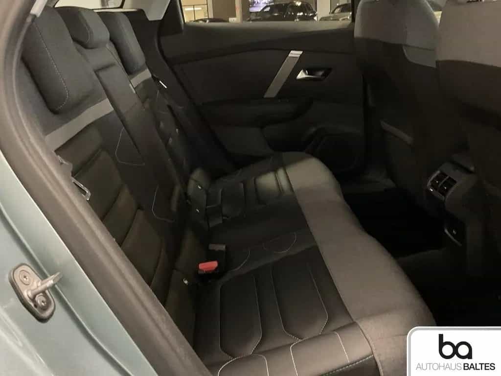 Citroën C4 1.2 PureTech 130 Shine LED/Navi/HuD/360*/Appl 01/2024-photo-5