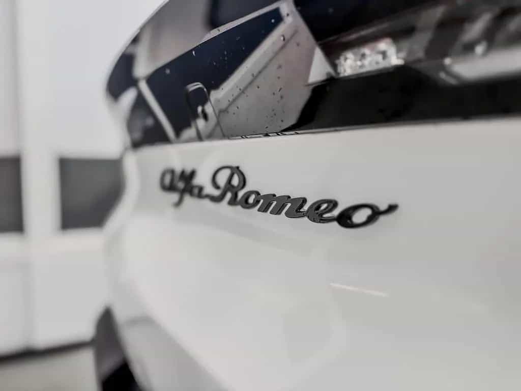 Alfa Romeo Junior SPECIALE IBRIDA MATRIX ACC KEYLESS NAV... 01/2026-photo-4