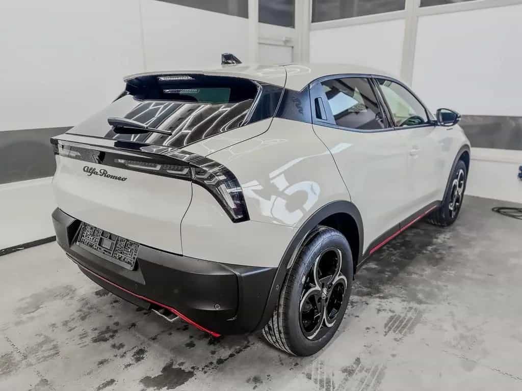Alfa Romeo Junior SPECIALE IBRIDA MATRIX ACC KEYLESS NAV... 01/2026-photo-6