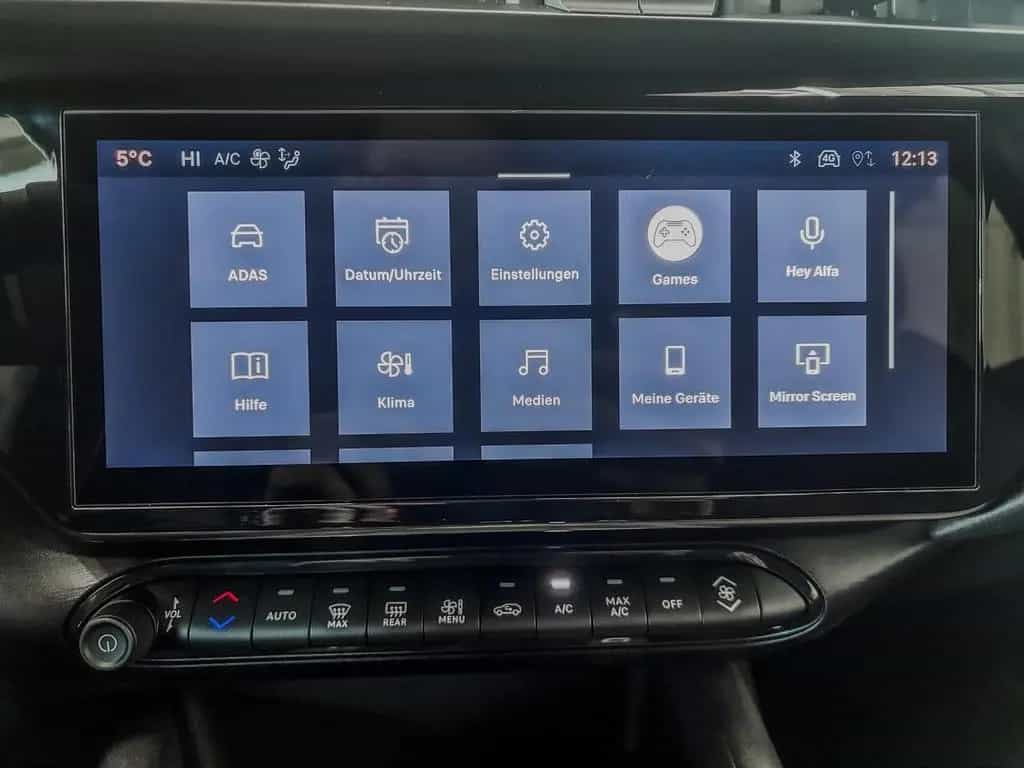 Alfa Romeo Junior SPECIALE IBRIDA MATRIX ACC KEYLESS NAV... 01/2026-photo-28